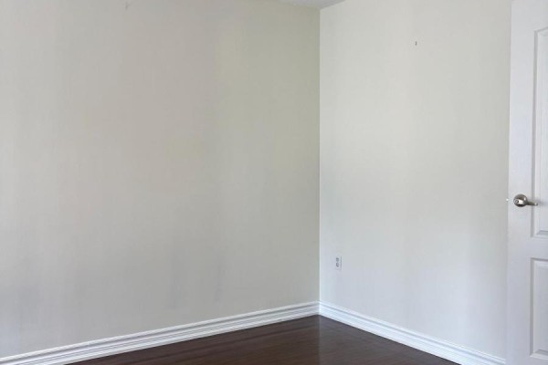 Bedroom 2 - 1105 - 3590 Kaneff Crescent, Mississauga, ON L5A3X3 Photo 5