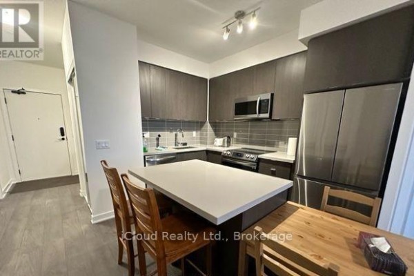 Kitchen - 1105 - 4655 Metcalfe Avenue, Mississauga, ON L5M0Z7 Photo 3