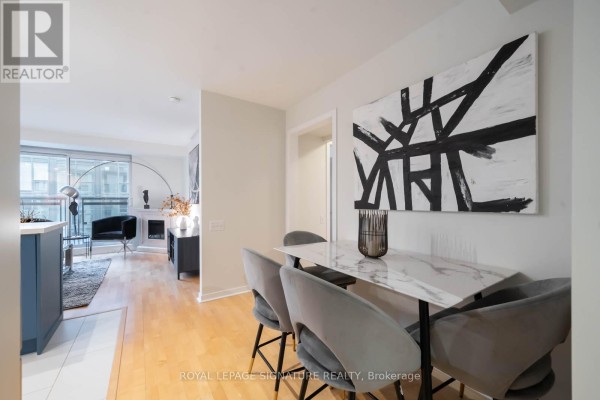 Primary Bedroom - 1105 - 75 Dalhousie Street, Toronto, ON M5B2R9 Photo 4