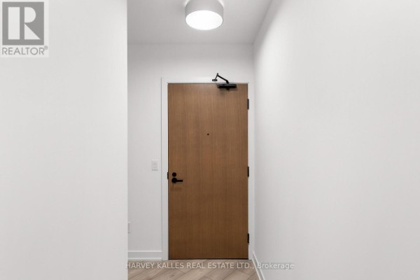 Primary Bedroom - 1105 - 8 Tippett Road, Toronto, ON M3H0E7 Photo 3