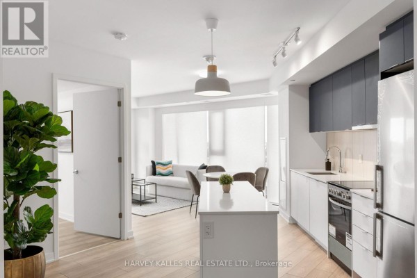 Bedroom 2 - 1105 - 8 Tippett Road, Toronto, ON M3H0E7 Photo 4