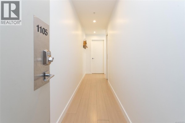 Ensuite - 1105 728 Yates St, Victoria, BC V8W0C8 Photo 4