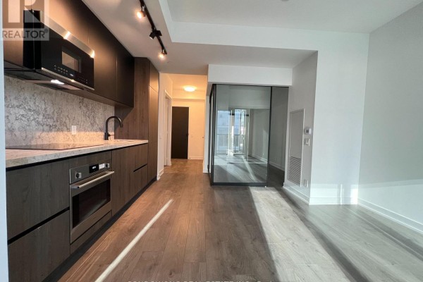 Kitchen - 1106 - 108 Peter Street, Toronto, ON M5V0W2 Photo 2
