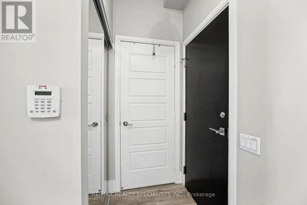 1106 - 15 Viking Lane, Toronto, ON M9B0A4 Photo 5