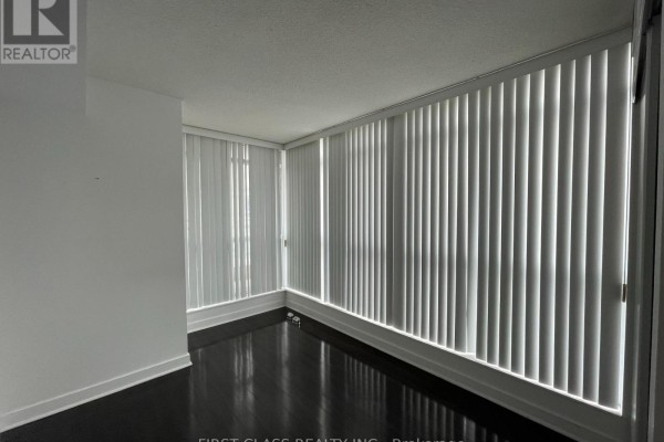 Den - 1106 - 151 Dan Leckie Way, Toronto, ON M5V4B2 Photo 5