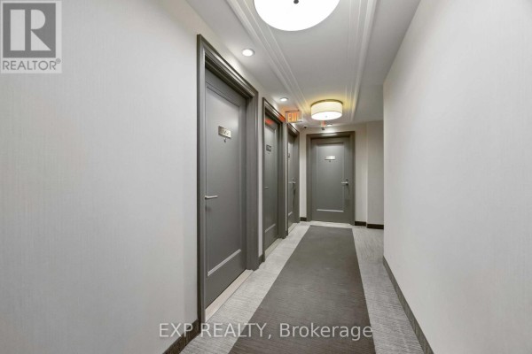 1106 - 155 Yorkville Avenue, Toronto, ON M5R1C4 Photo 4