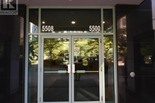 Kitchen - 1106 - 5508 Yonge Street, Toronto, ON M2N7L2 Photo 3
