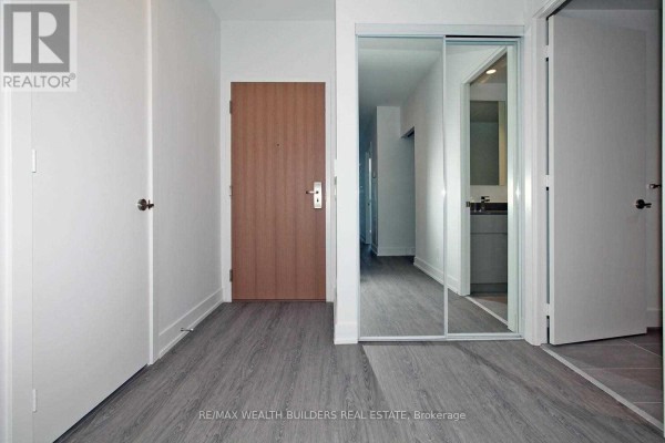 Den - 1106 - 7 Grenville Street, Toronto, ON M4Y1A1 Photo 3