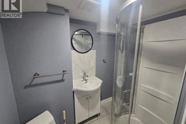 Primary Bedroom - 1106-1108 Elm Avenue Unit# Lower, Windsor, ON N9A5H7 Photo 4