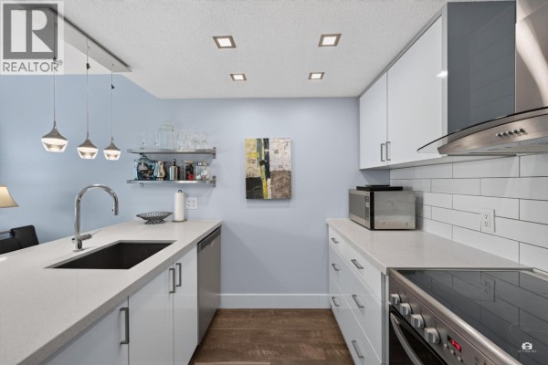 1106 1188 Howe Street, Vancouver, BC V6Z2S8 Photo 2