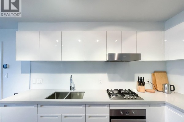 1106 188 Keefer Street, Vancouver, BC V6A1X4 Photo 4