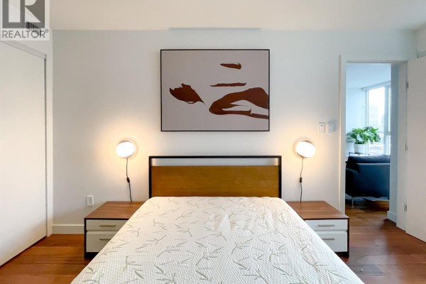 1106 188 Keefer Street, Vancouver, BC V6A1X4 Photo 5