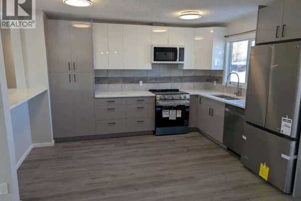 Dining room - 1106 39 Street Se, Calgary, AB T2A1E4 Photo 3
