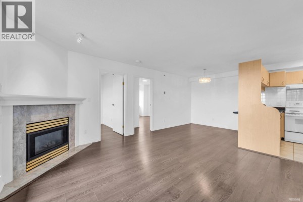 1106 6611 Cooney Road, Richmond, BC V6Y4C5 Photo 2