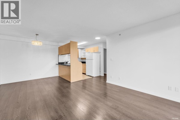 1106 6611 Cooney Road, Richmond, BC V6Y4C5 Photo 4