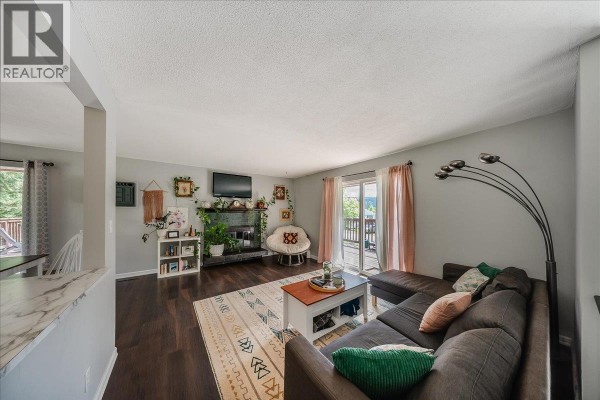 Recreation room - 1106 Clarke Road, Robson, BC V0G1X0 Photo 4