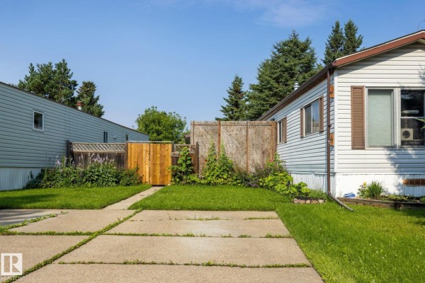 1106 Lake Vista Dr, Sherwood Park, AB, photo 3
