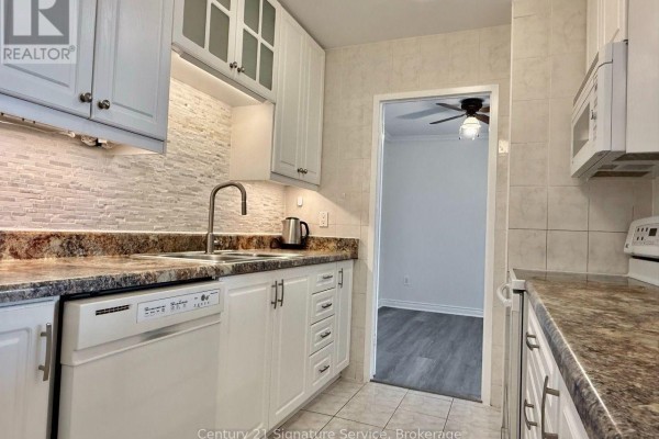 Dining room - 1107 - 3025 Frederica Drive, Mississauga, ON L4Y3A1 Photo 2