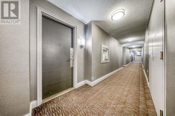 1107 - 400 Adelaide Street E, Toronto, ON M5A4S3 Photo 5