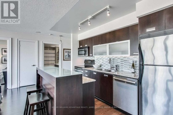 Living room - 1107 - 80 Western Battery Road, Toronto, ON M6K3S1 Photo 3