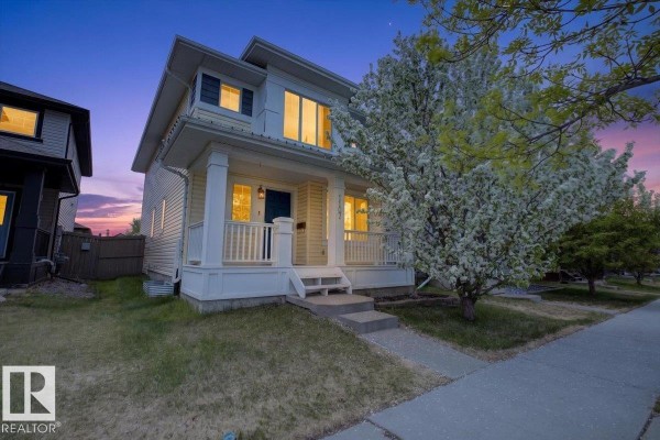 Kitchen - 1107 35 Av Nw, Edmonton, AB T6T0J8 Photo 3