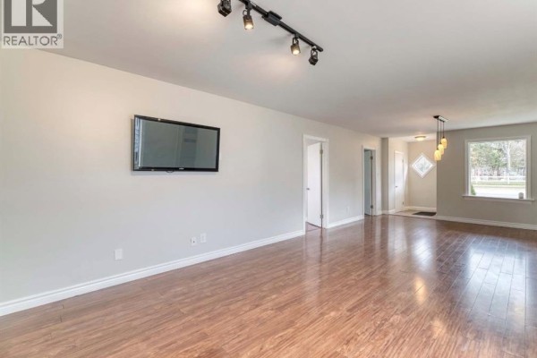 Primary Bedroom - 1107 Colborne Road, Sarnia, ON N7V3K8 Photo 5
