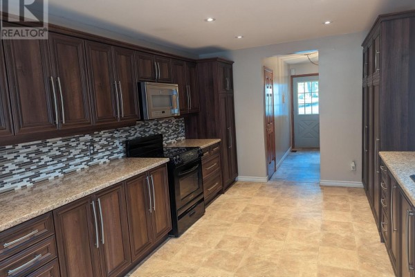 1107 Mosley Street, Wasaga Beach, ON, photo 2
