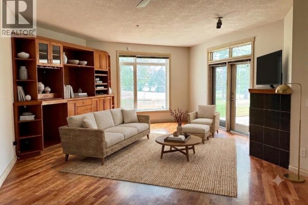 Primary Bedroom - 1108, 24 Hemlock Crescent Sw, Calgary, AB T3C2Z1 Photo 5