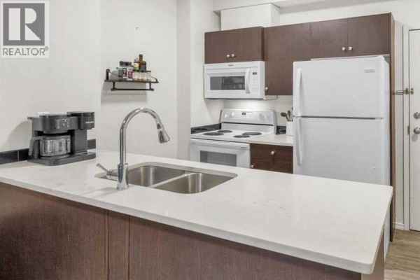 Dining room - 1108, 73 Erin Woods Court Se, Calgary, AB T2B3V2 Photo 3