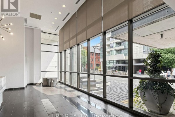 1108 - 285 Mutual Street, Toronto, ON, photo 3