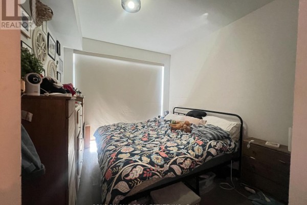 Den - 1108 - 501 St Clair Avenue W, Toronto, ON M5P0A2 Photo 4