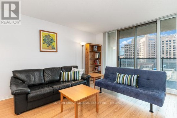 Dining room - 1108 - 750 Bay Street, Toronto, ON M5G1N6 Photo 2