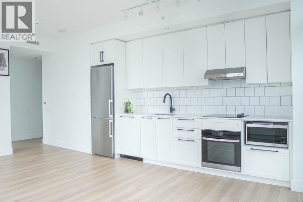 1108 8750 University Crescent, Burnaby, BC V5A0G9 Photo 4