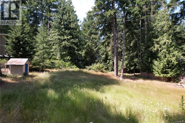 1108 Pat Burns Ave, Gabriola Island, BC V0R1X3 Photo 5