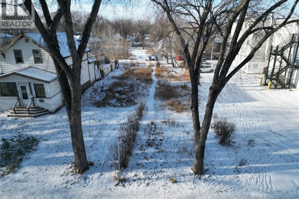 1108 Retallack Street, Regina, SK S4T2H5 Photo 2
