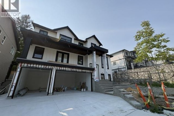 11085 241a Street, Maple Ridge, BC V2W0K5 Photo 2