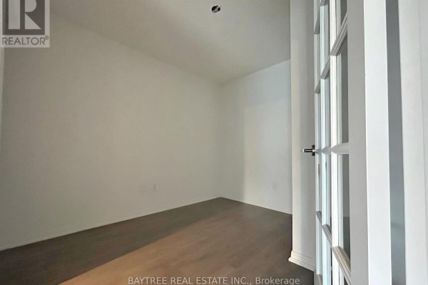 1109 - 400 Adelaide Street E, Toronto, ON M5A4S3 Photo 3