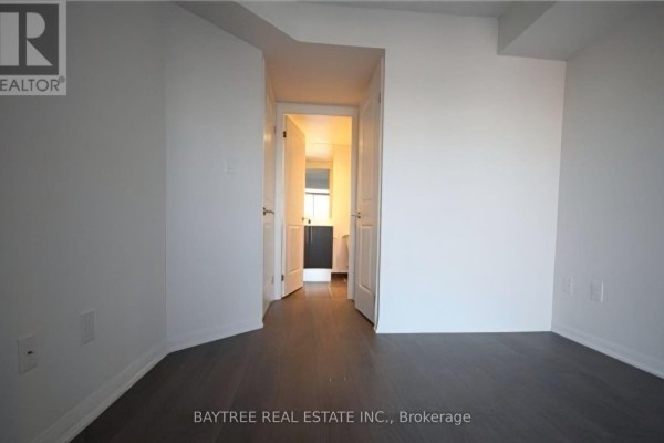 1109 - 400 Adelaide Street E, Toronto, ON M5A4S3 Photo 4