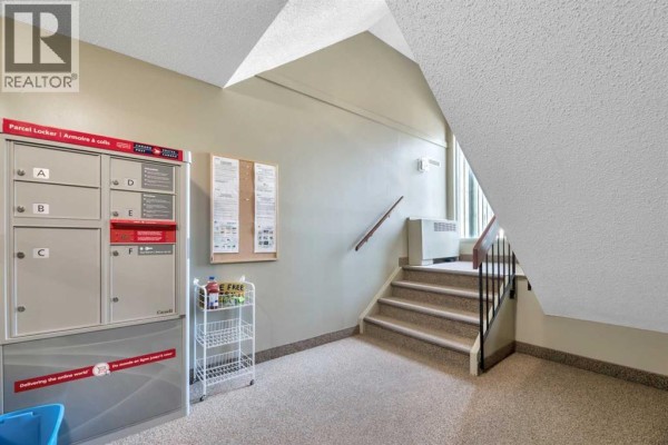 4pc Bathroom - 111, 10120 Brookpark Boulevard Sw, Calgary, AB T2W3G3 Photo 4