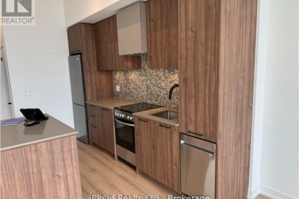 111 - 10 Lagerfeld Drive, Brampton, ON, photo 2