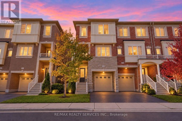 Living room - 111 - 12 Cedarland Road, Brampton, ON L6Y6E5 Photo 2
