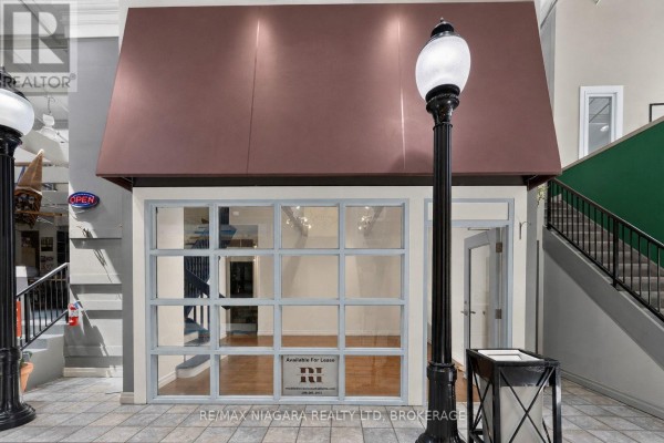 111 - 17 Lock Street, St  Catharines, ON L2N5B6 Photo 4