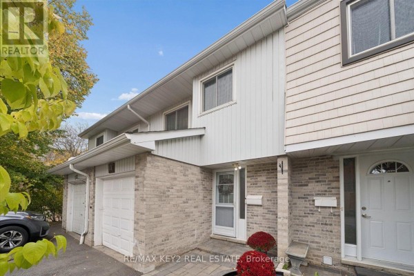 Kitchen - 111 - 1975 Rosefield Road, Pickering, ON L1V3E3 Photo 3