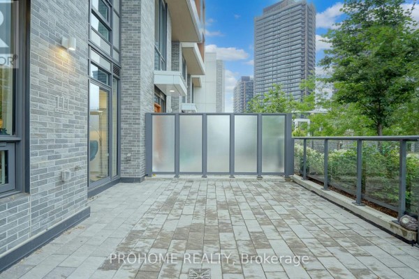 111 - 27 Mcmahon Drive, Toronto, ON, photo 2