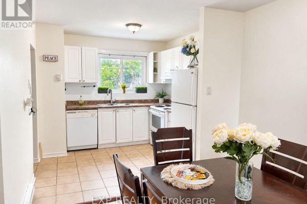111 - 55 Godstone Road, Toronto, ON M2J3C8 Photo 3