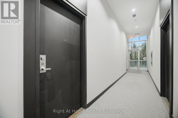 111 - 66 Forest Manor Road, Toronto, ON M2J0B7 Photo 4