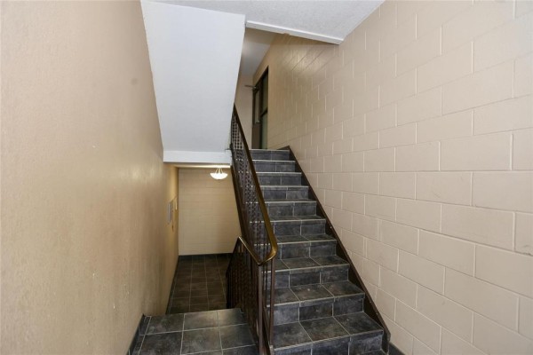 111 108 Chandos Avenue, Winnipeg, MB R2H1Y2 Photo 5