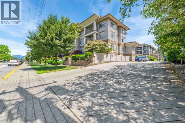 111 12238 224 Street, Maple Ridge, BC V2X8W5 Photo 2