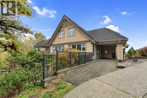 111 160 Shoreline Circle, Port Moody, BC V3H0B2 Photo 4
