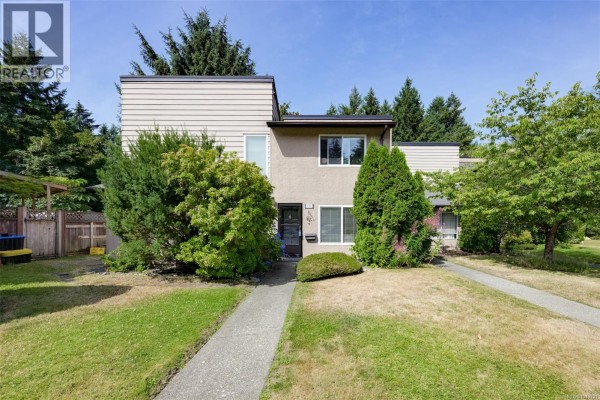 111 2860 Sooke Lake Rd, Langford, BC, photo 2